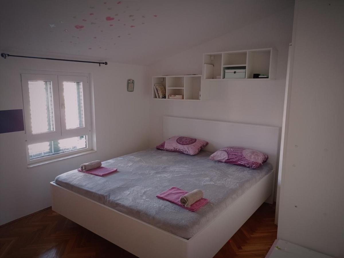 Apartment Matej Stobreč Buitenkant foto